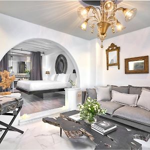 Kivotos Two-Bedroom Suite Sea View